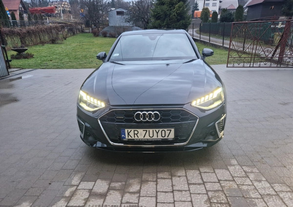 Audi A4 cena 147000 przebieg: 55000, rok produkcji 2020 z Pieniężno małe 232